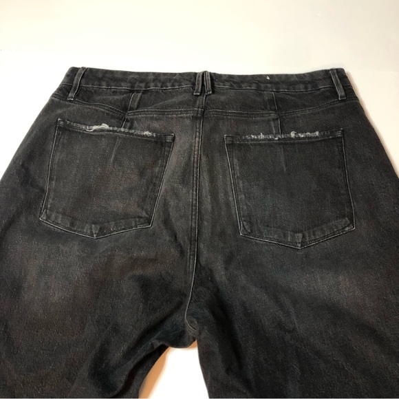 NWT Good American black slight distressed denim size 16 - Picture 9 of 14